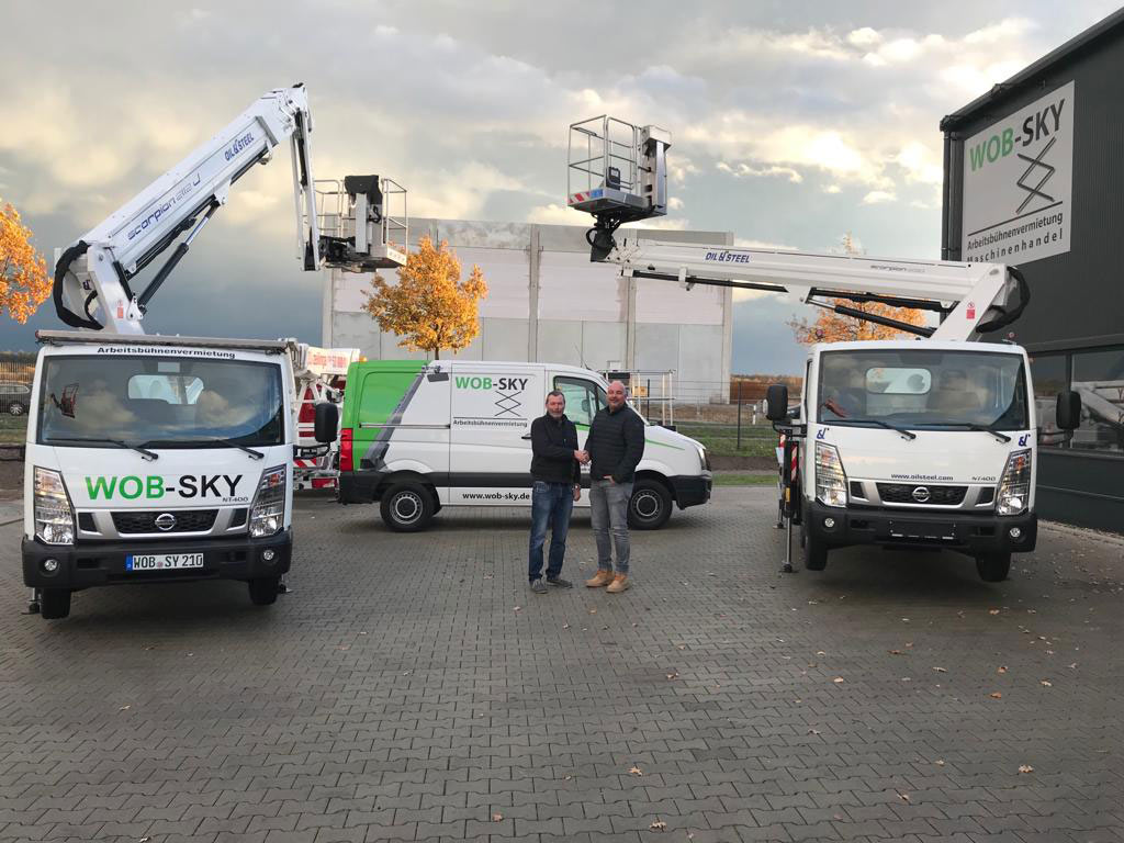 Scorpion 2313 auf Nissan an Wob Sky nach Wolfsburg
